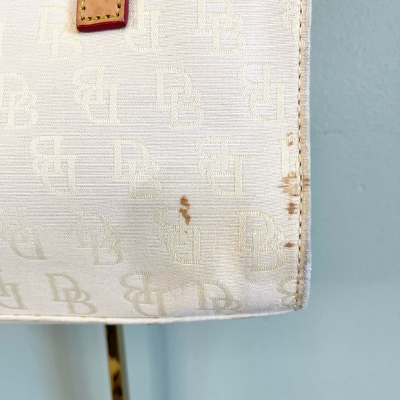 Vintage Dooney & Bourke Shoulder Tote Bag Cream Canvas Signature Logo Shopper - Picture 13 of 13